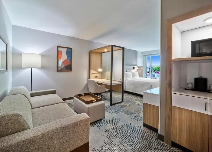 Springhill By Marriott Phoenix Hotel *