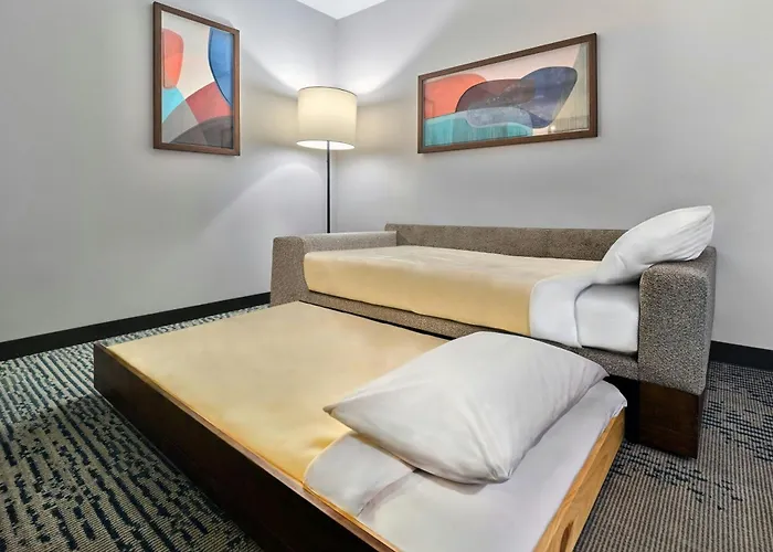 Springhill By Marriott Phoenix Hotel